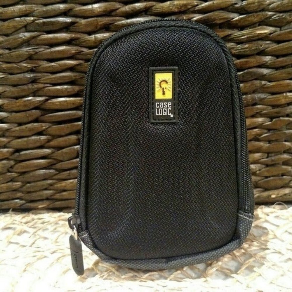 Case Logic Camera Case, Zipper Pouch, Stash Bag, Belt Bag, EUC